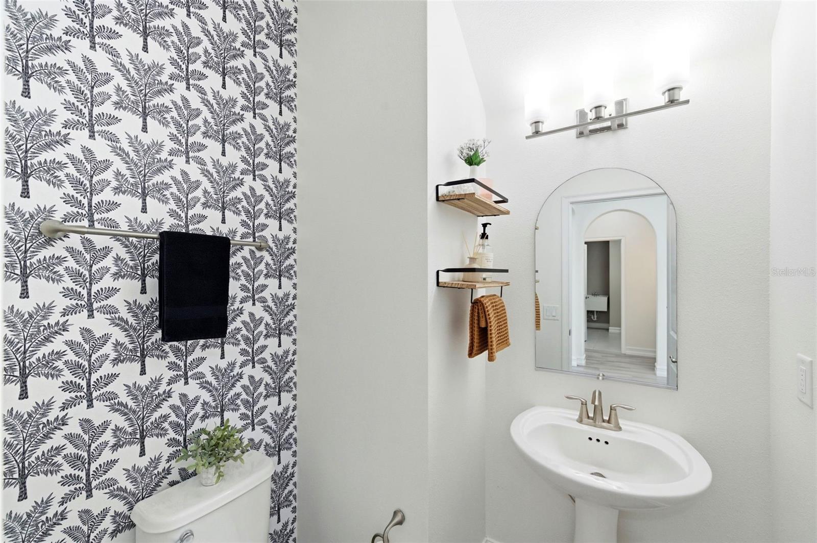 Image 24 of 100 For 28907 Revaro Lane