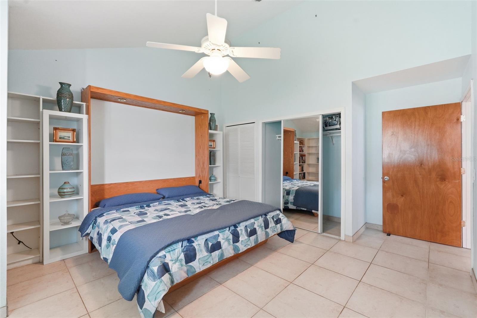 Image 14 of 51 For 585 Sellars Drive