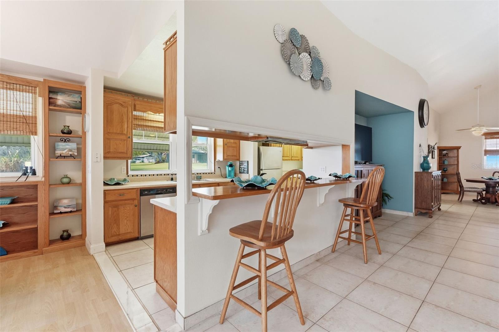 Image 24 of 51 For 585 Sellars Drive