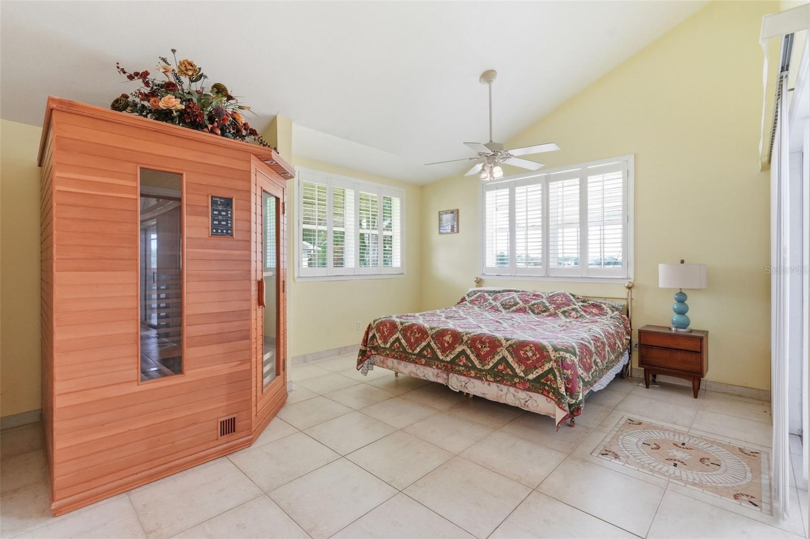 Image 28 of 51 For 585 Sellars Drive