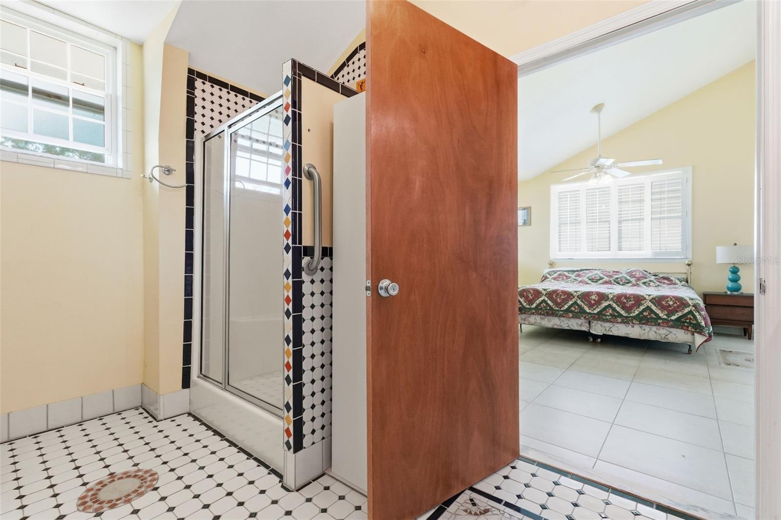 Image 34 of 51 For 585 Sellars Drive