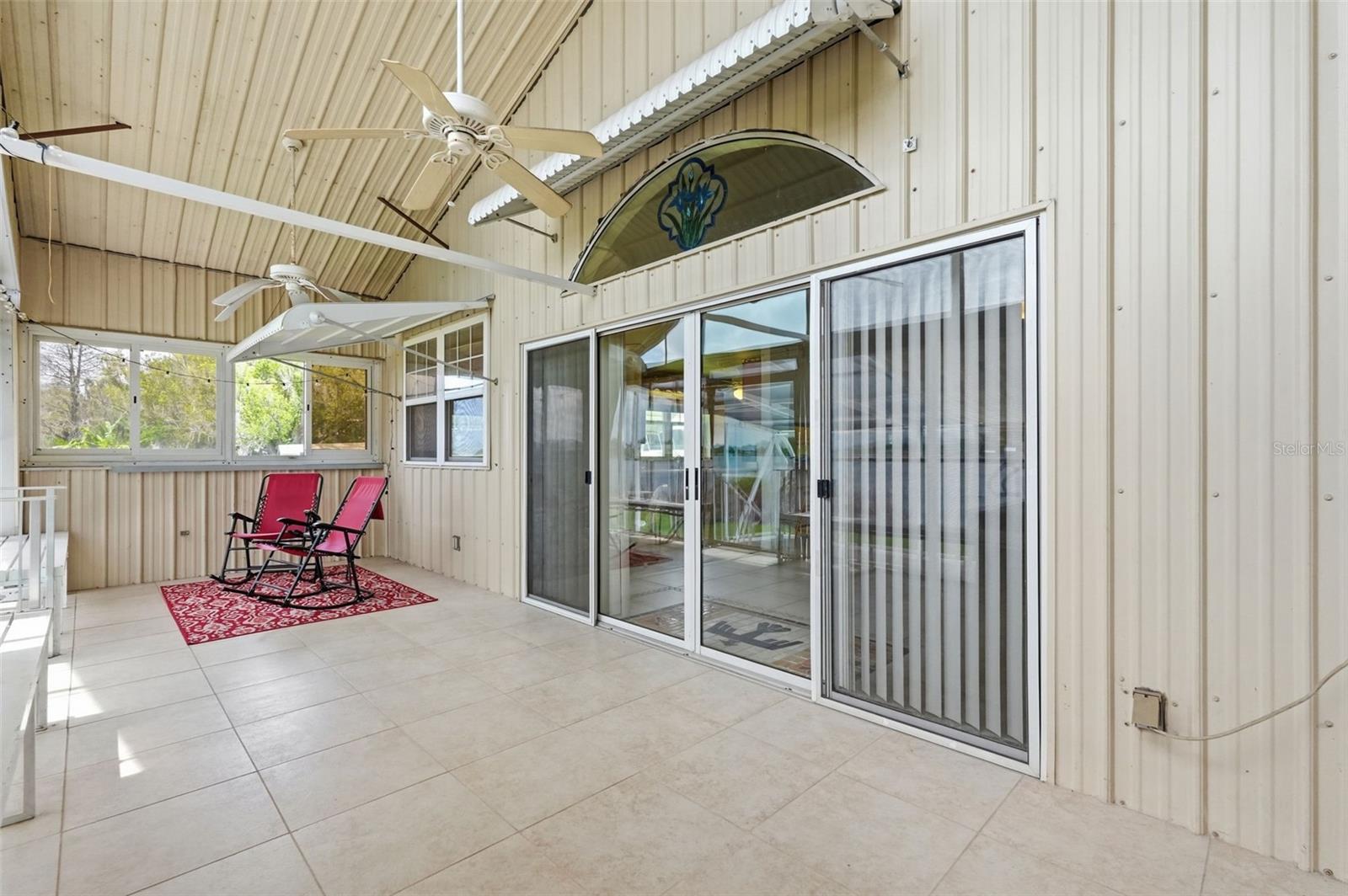 Image 36 of 51 For 585 Sellars Drive