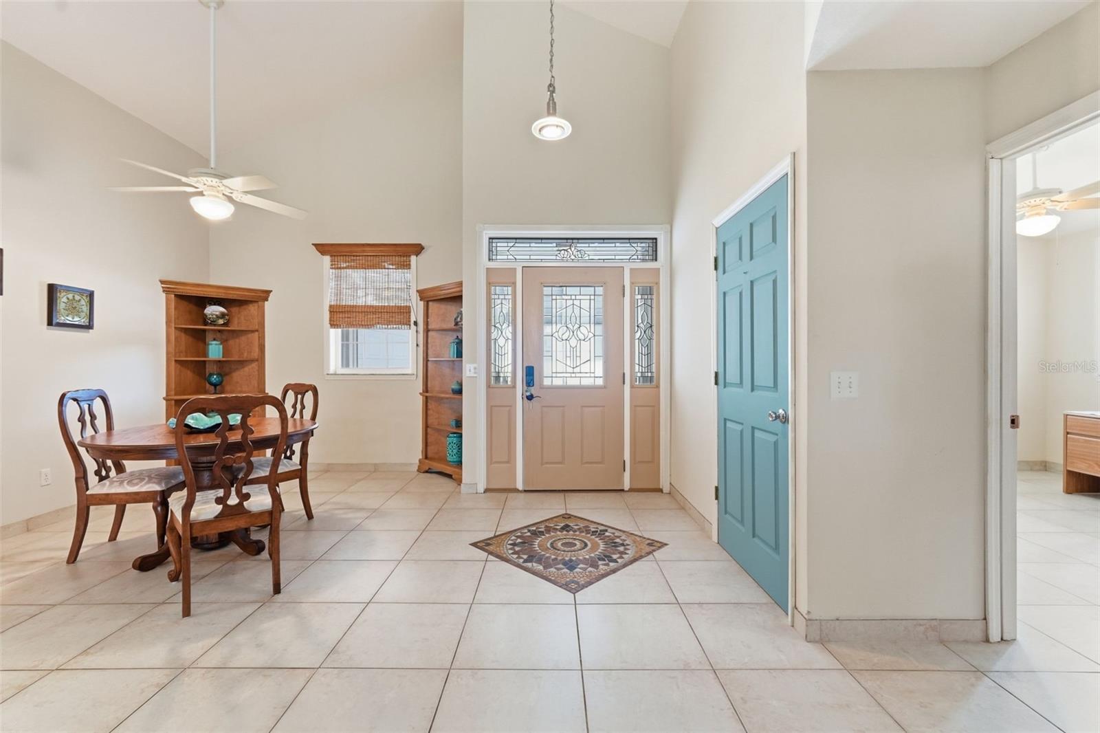 Image 4 of 51 For 585 Sellars Drive