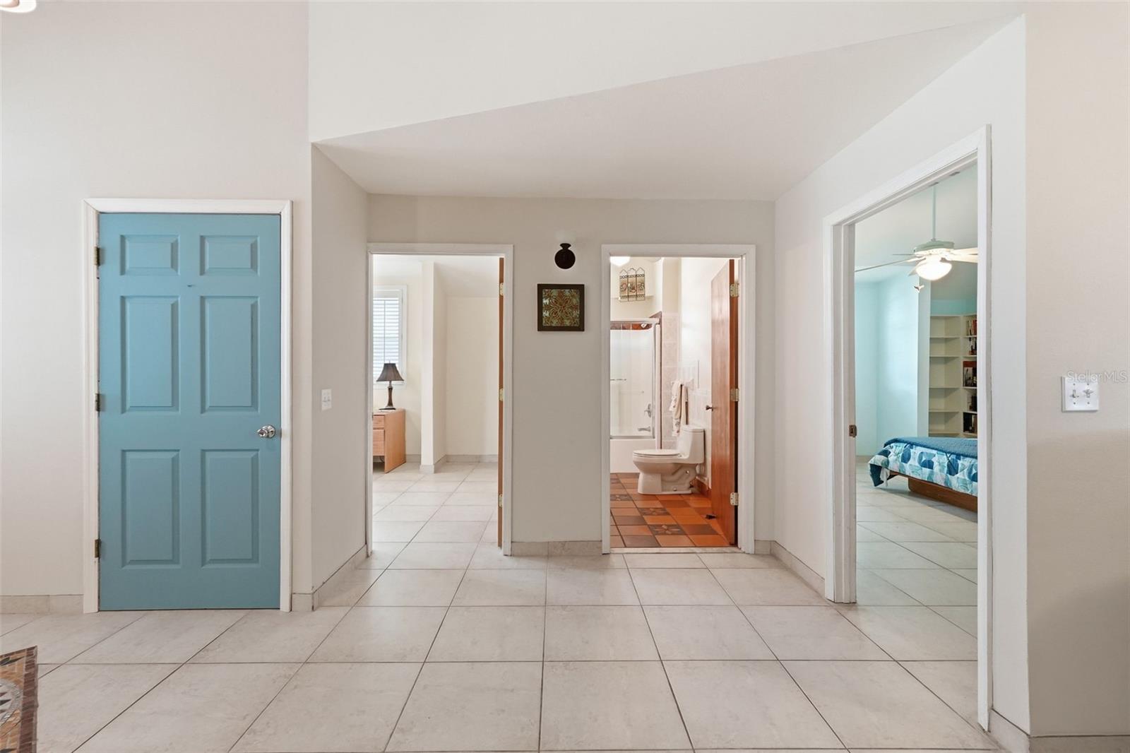 Image 7 of 51 For 585 Sellars Drive