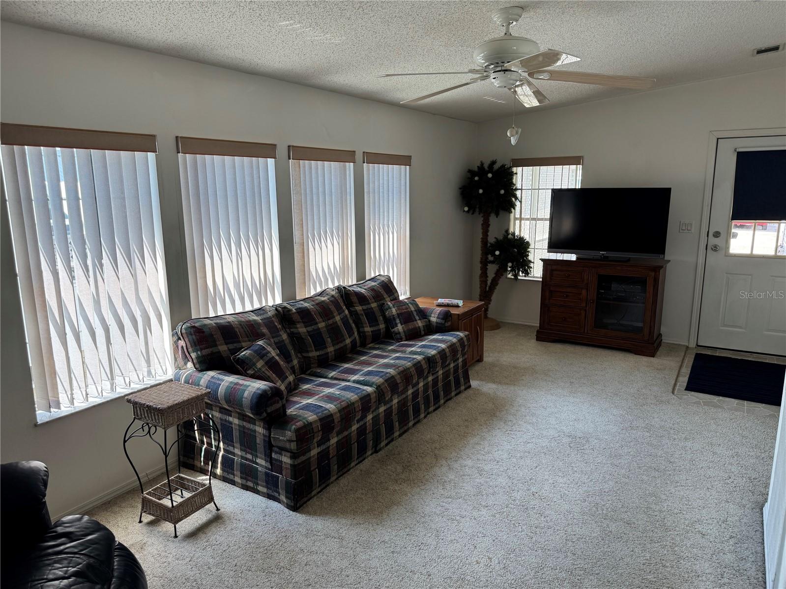 Image 11 of 17 For 1001 Starkey Road 663