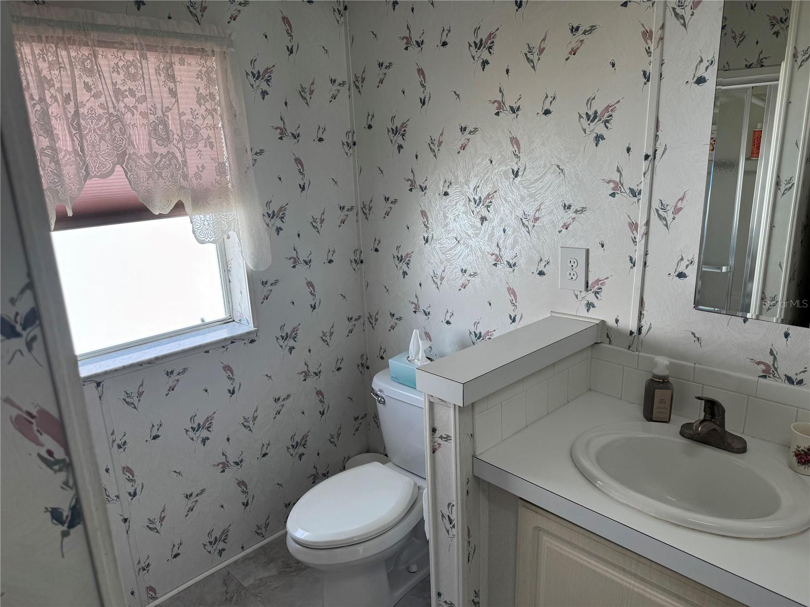 Image 13 of 17 For 1001 Starkey Road 663