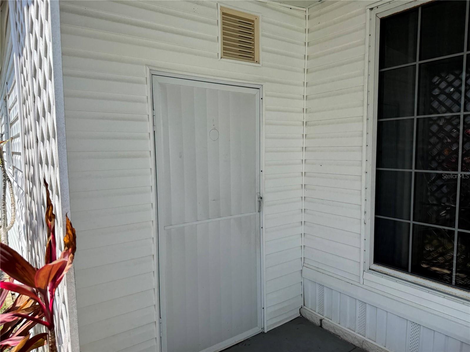 Image 17 of 17 For 1001 Starkey Road 663