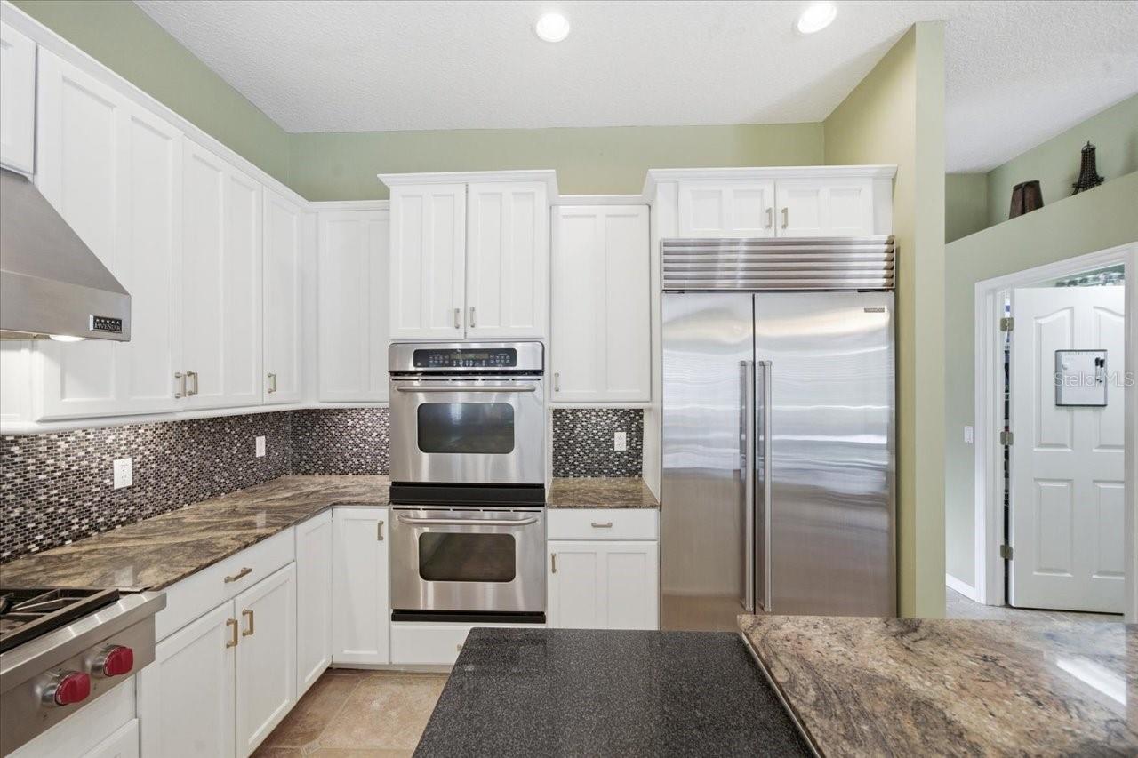 Image 17 of 71 For 19106 Saint Laurent Drive