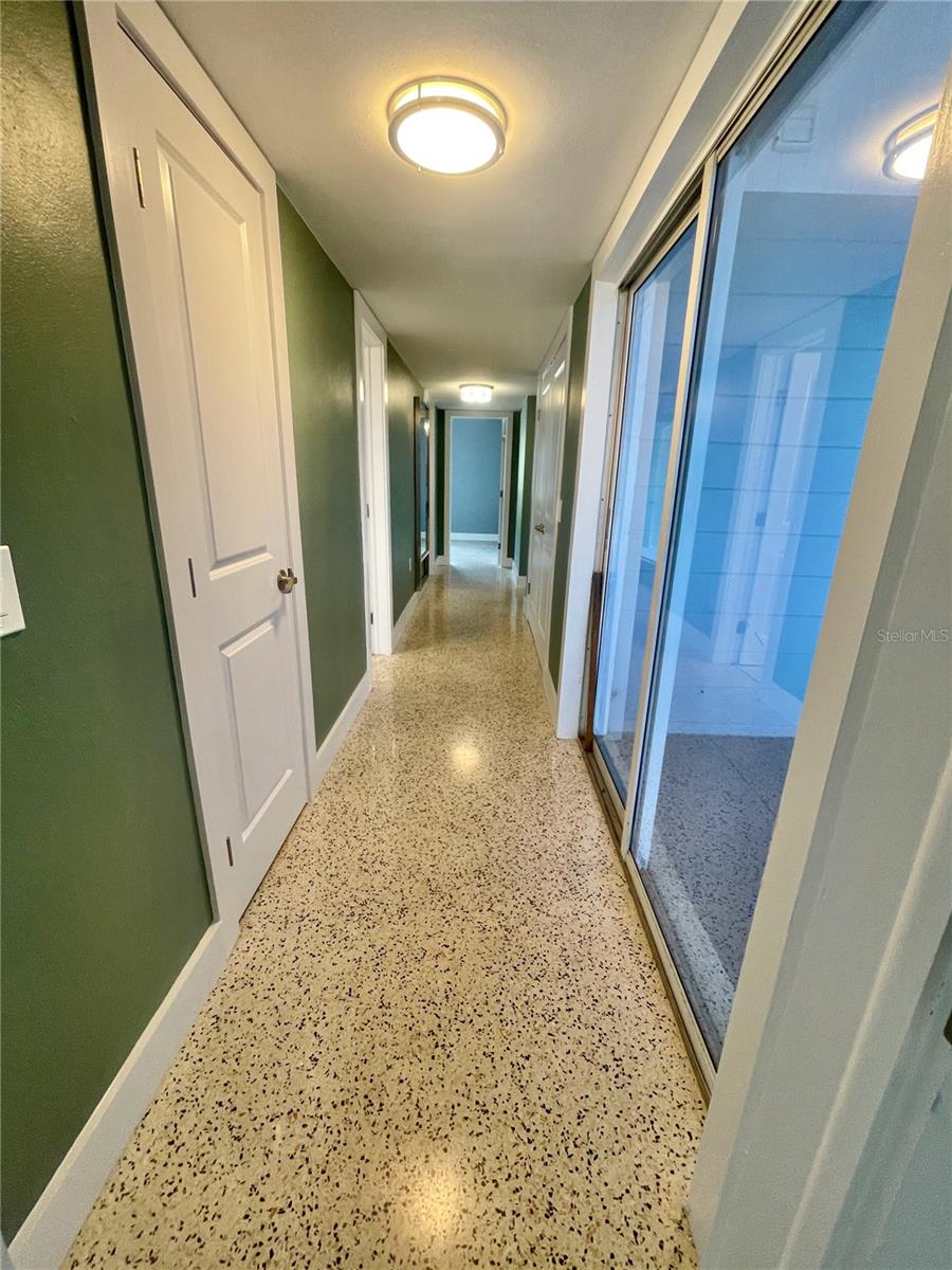 Image 18 of 28 For 6519 Walton Way