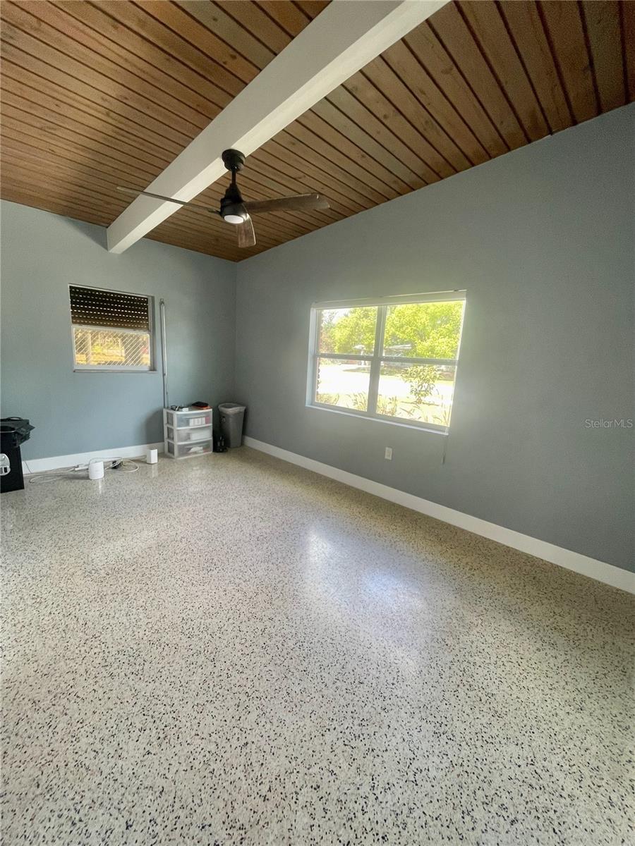 Image 19 of 28 For 6519 Walton Way