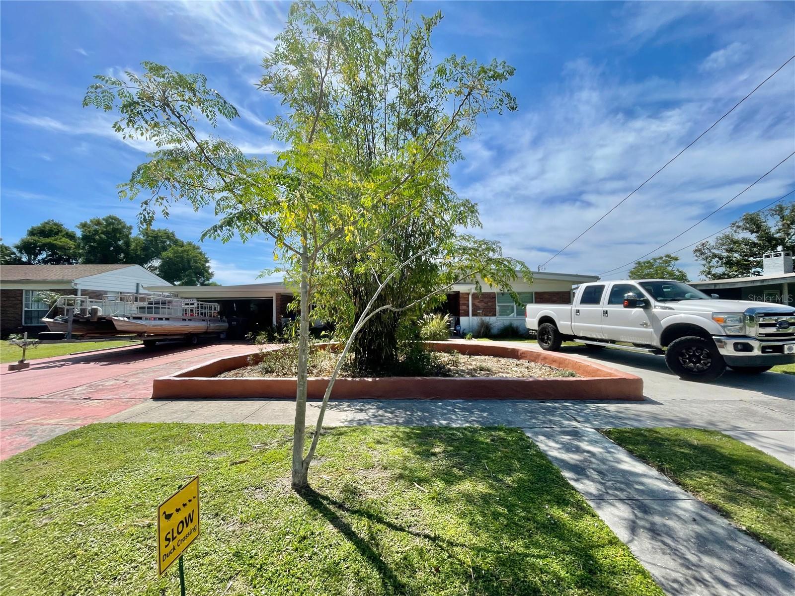 Image 3 of 28 For 6519 Walton Way