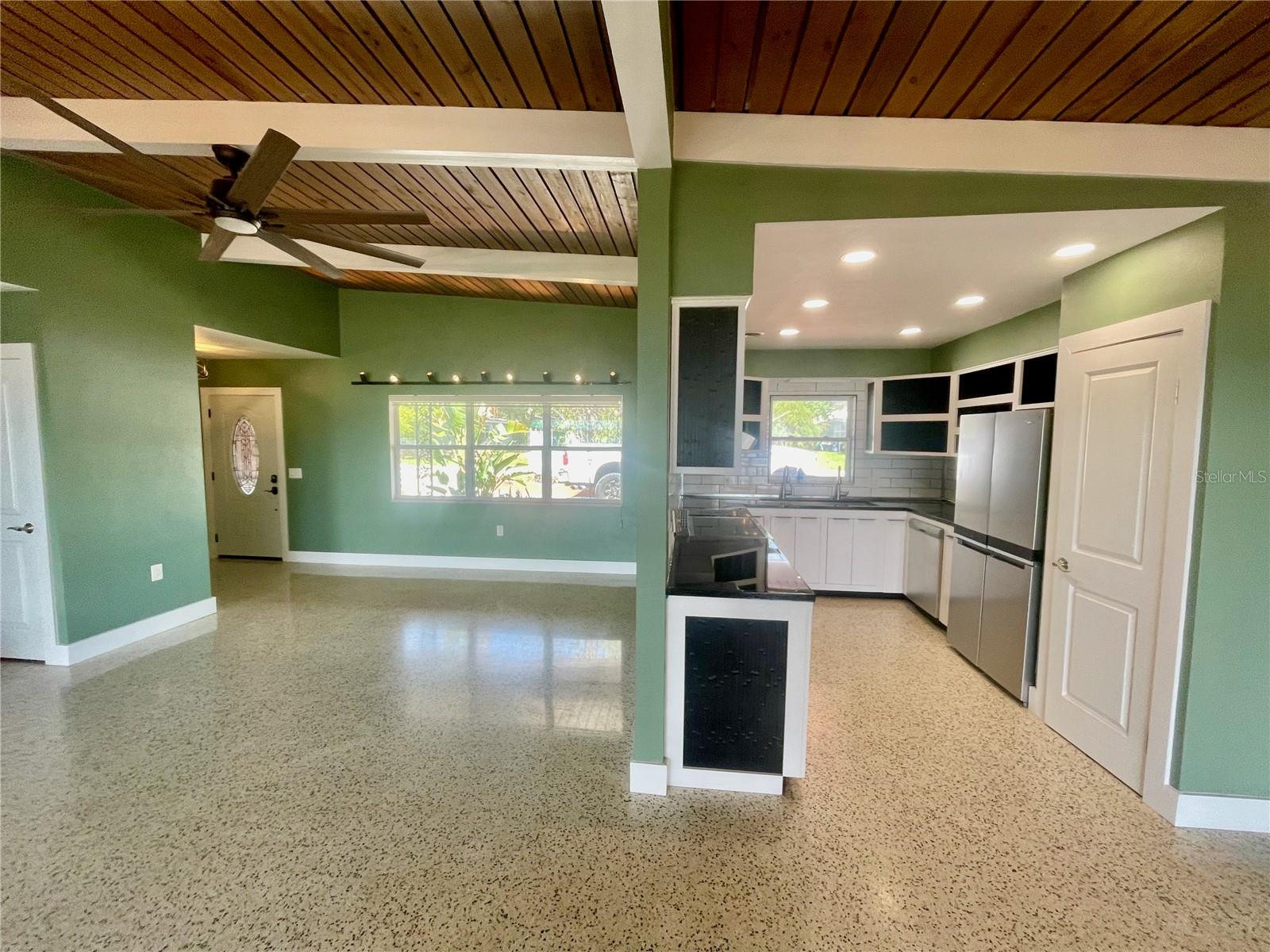 Image 6 of 28 For 6519 Walton Way