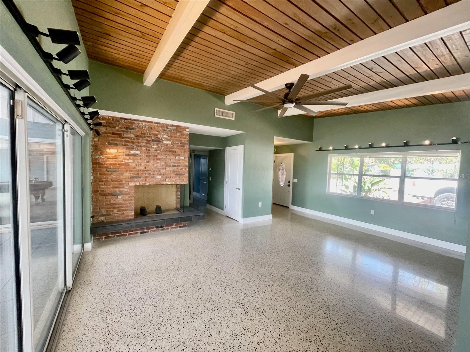 Image 7 of 28 For 6519 Walton Way