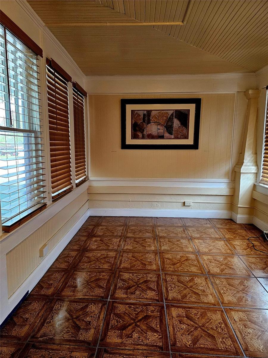 Image 5 of 9 For 5409 Florida Avenue