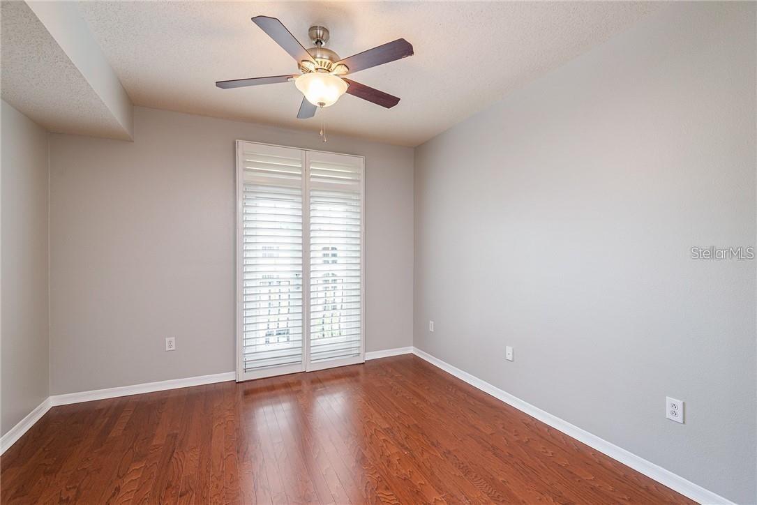 Image 16 of 21 For 501 Knights Run Avenue 2304