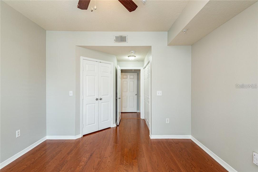 Image 17 of 21 For 501 Knights Run Avenue 2304