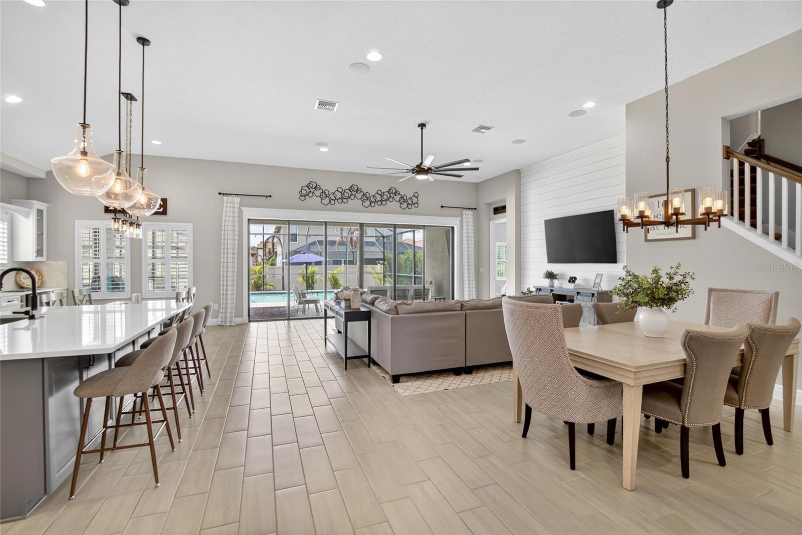 Listing photo id 7 for 11226 Hawks Fern Drive