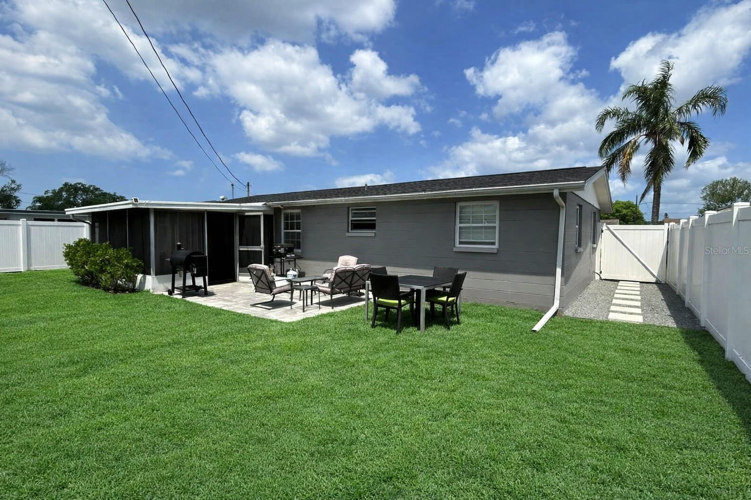 Image 8 of 25 For 3748 Beechwood Drive