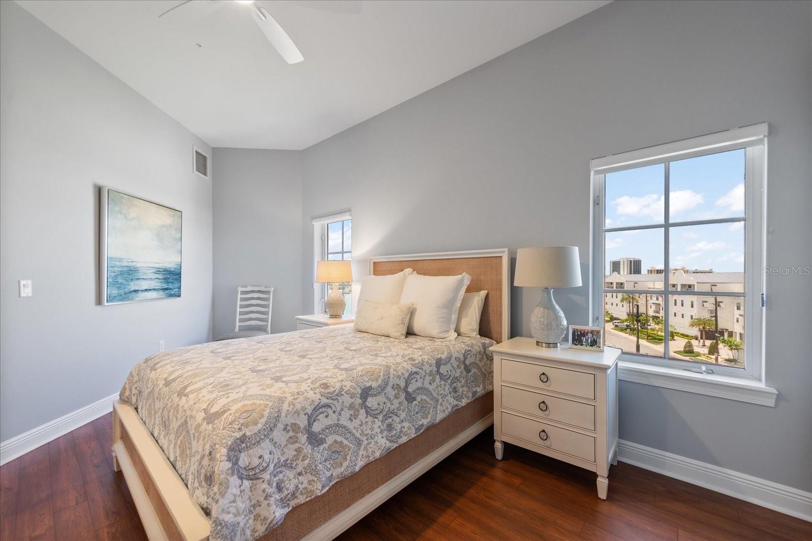 Image 36 of 42 For 205 Brightwater Drive 401