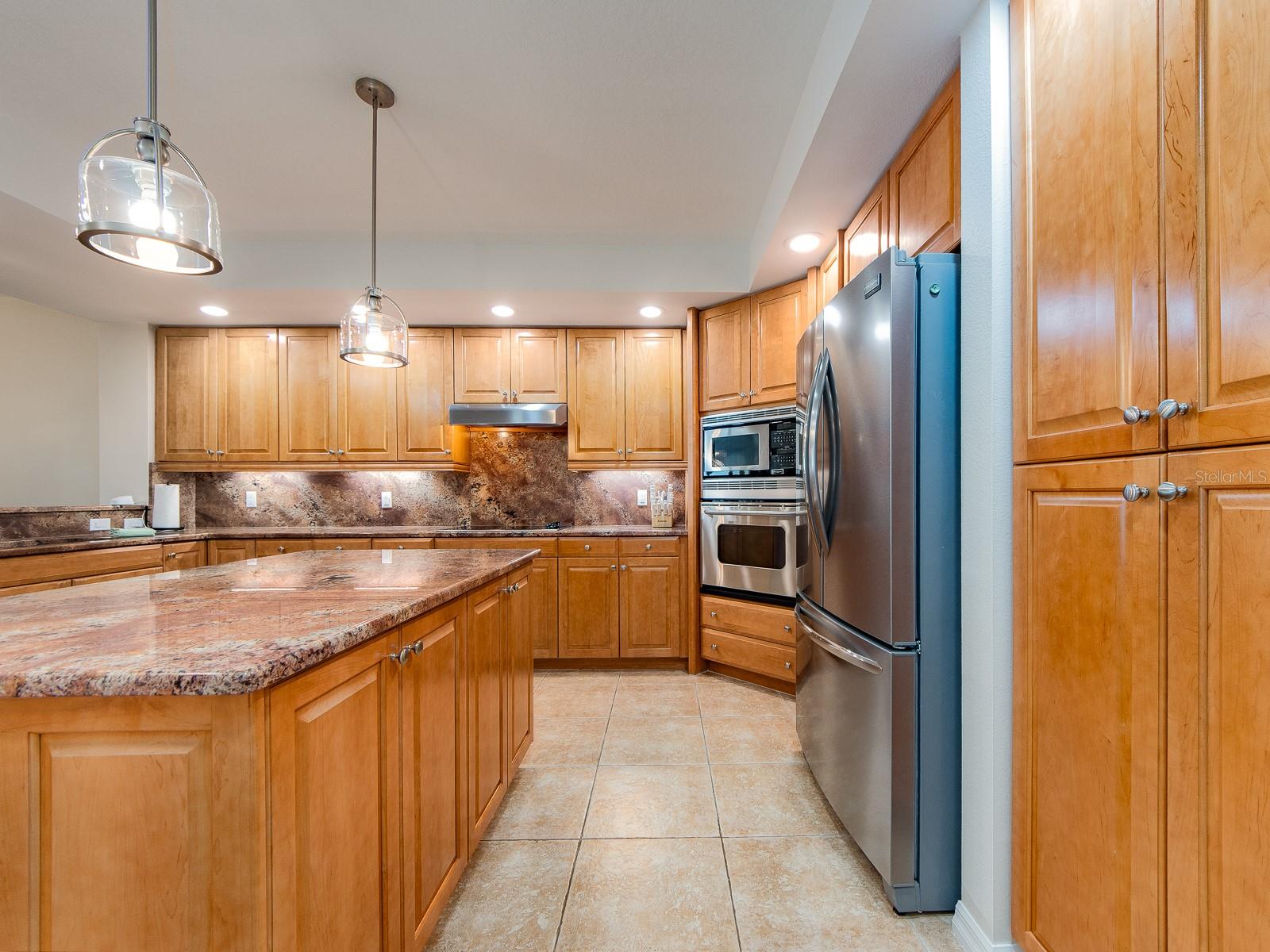 Image 10 of 57 For 1370 Gulf Boulevard 402