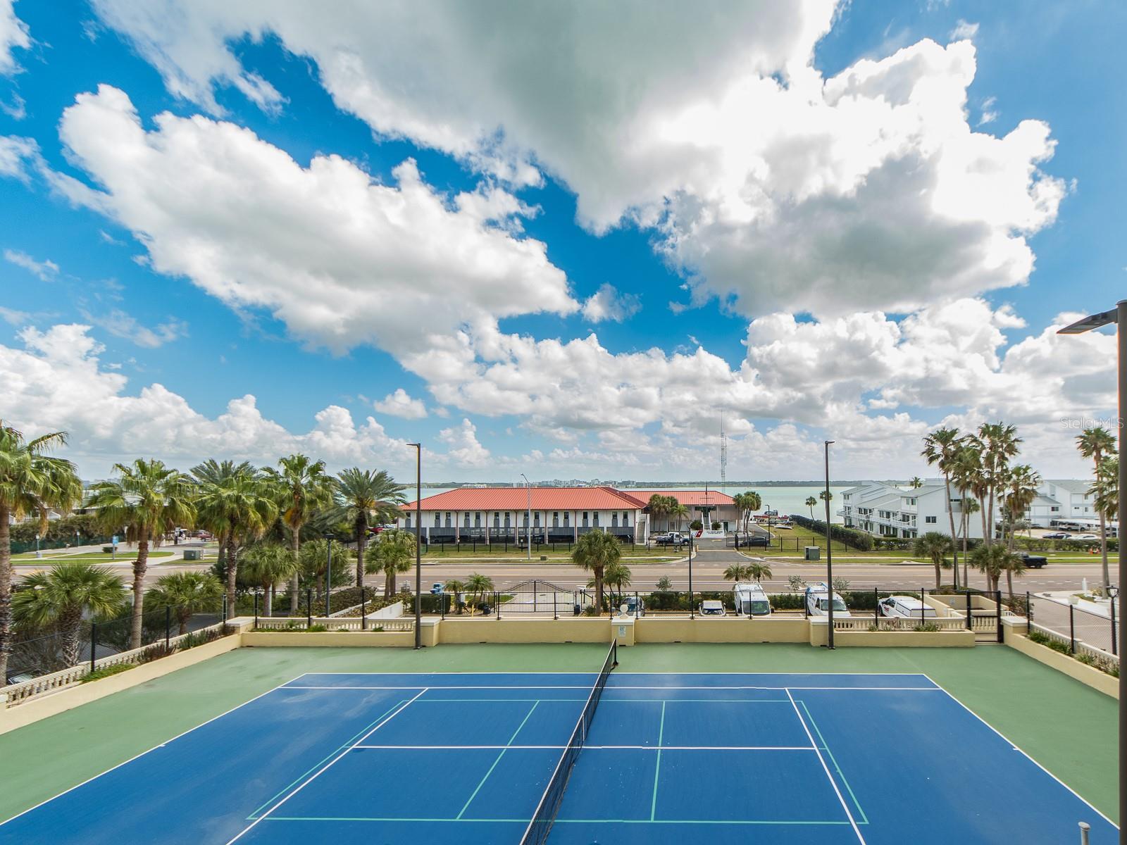 Image 35 of 57 For 1370 Gulf Boulevard 402