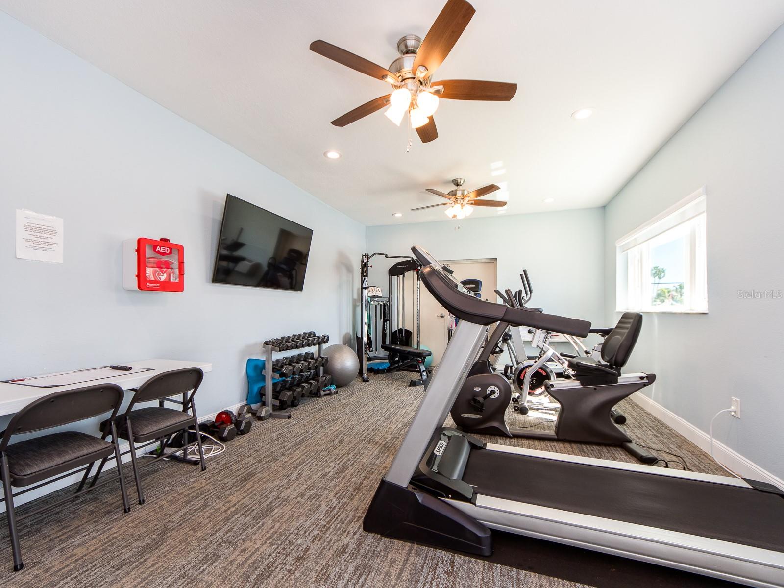 Image 40 of 57 For 1370 Gulf Boulevard 402