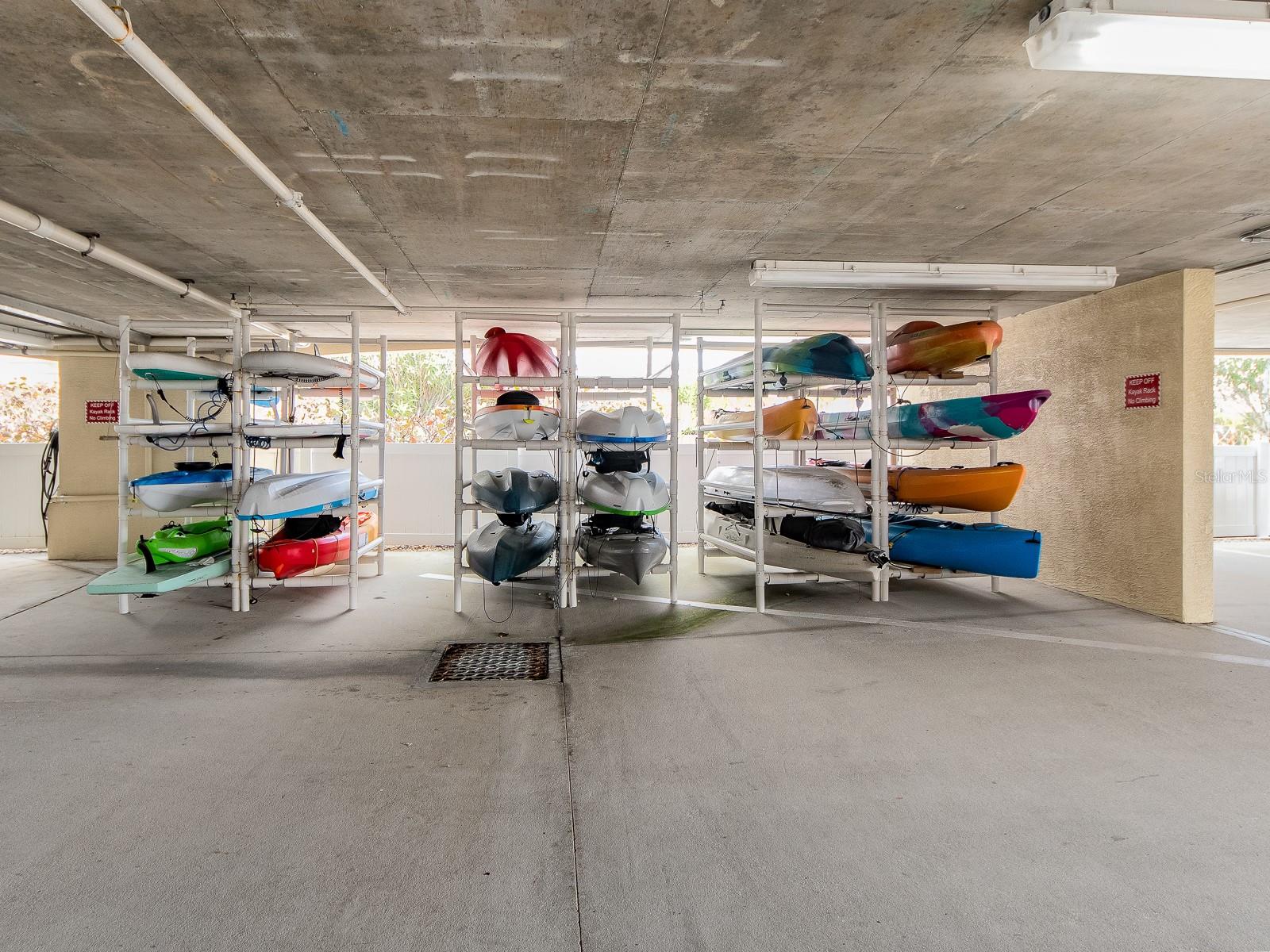 Image 41 of 57 For 1370 Gulf Boulevard 402