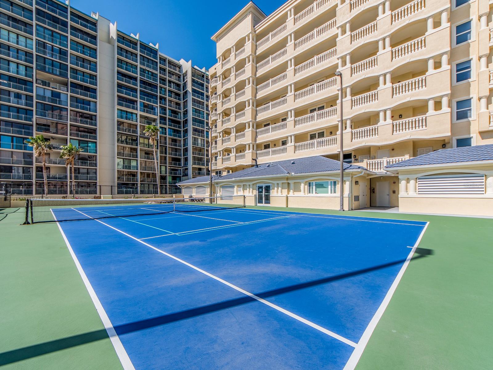 Image 48 of 57 For 1370 Gulf Boulevard 402