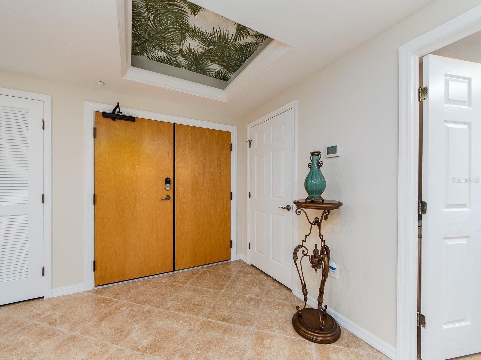 Image 7 of 57 For 1370 Gulf Boulevard 402