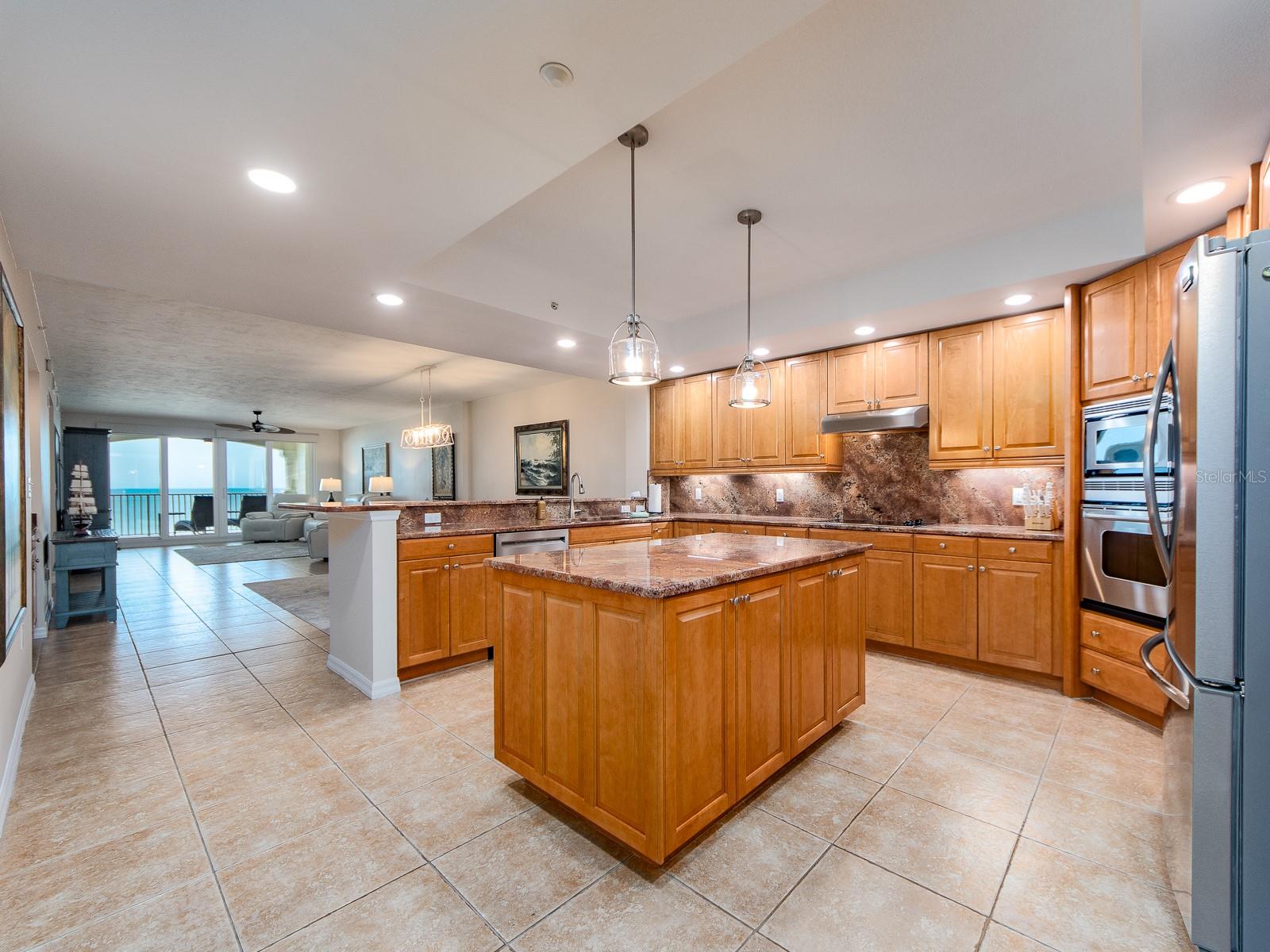 Image 9 of 57 For 1370 Gulf Boulevard 402