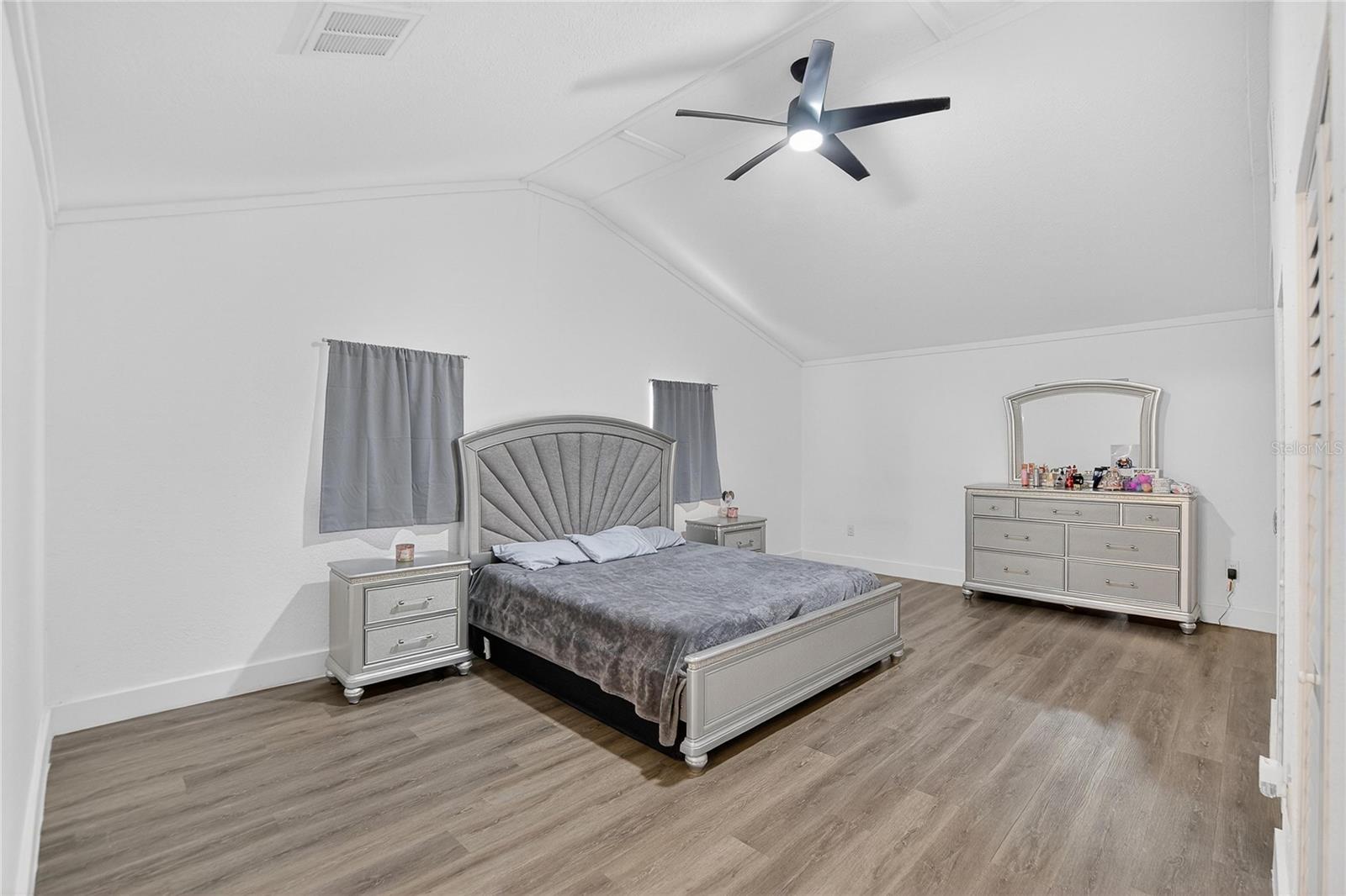 Image 26 of 51 For 800 Church Avenue