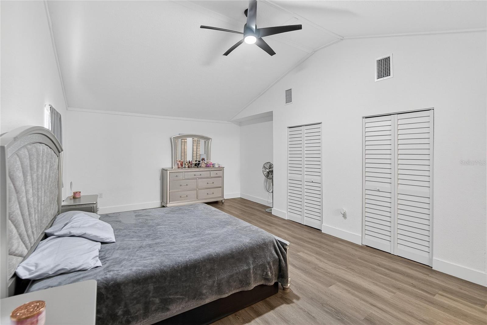 Image 27 of 51 For 800 Church Avenue