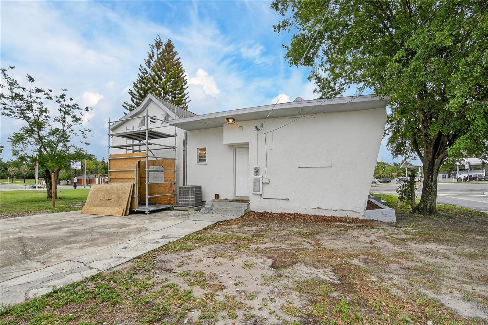 Image 49 of 51 For 800 Church Avenue