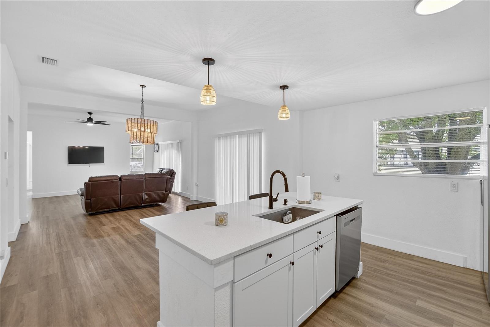 Image 8 of 51 For 800 Church Avenue