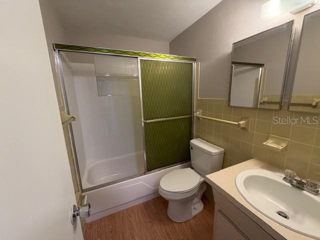 Listing photo id 10 for 3220 Huntington Road