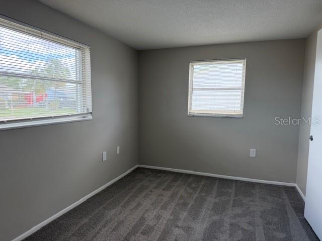 Listing photo id 12 for 3220 Huntington Road