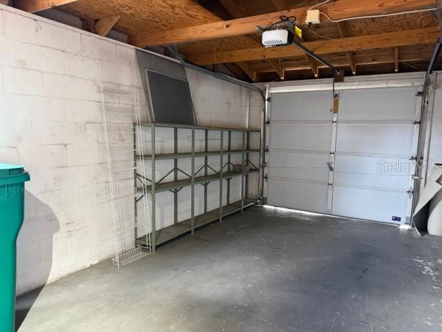 Listing photo id 24 for 3220 Huntington Road