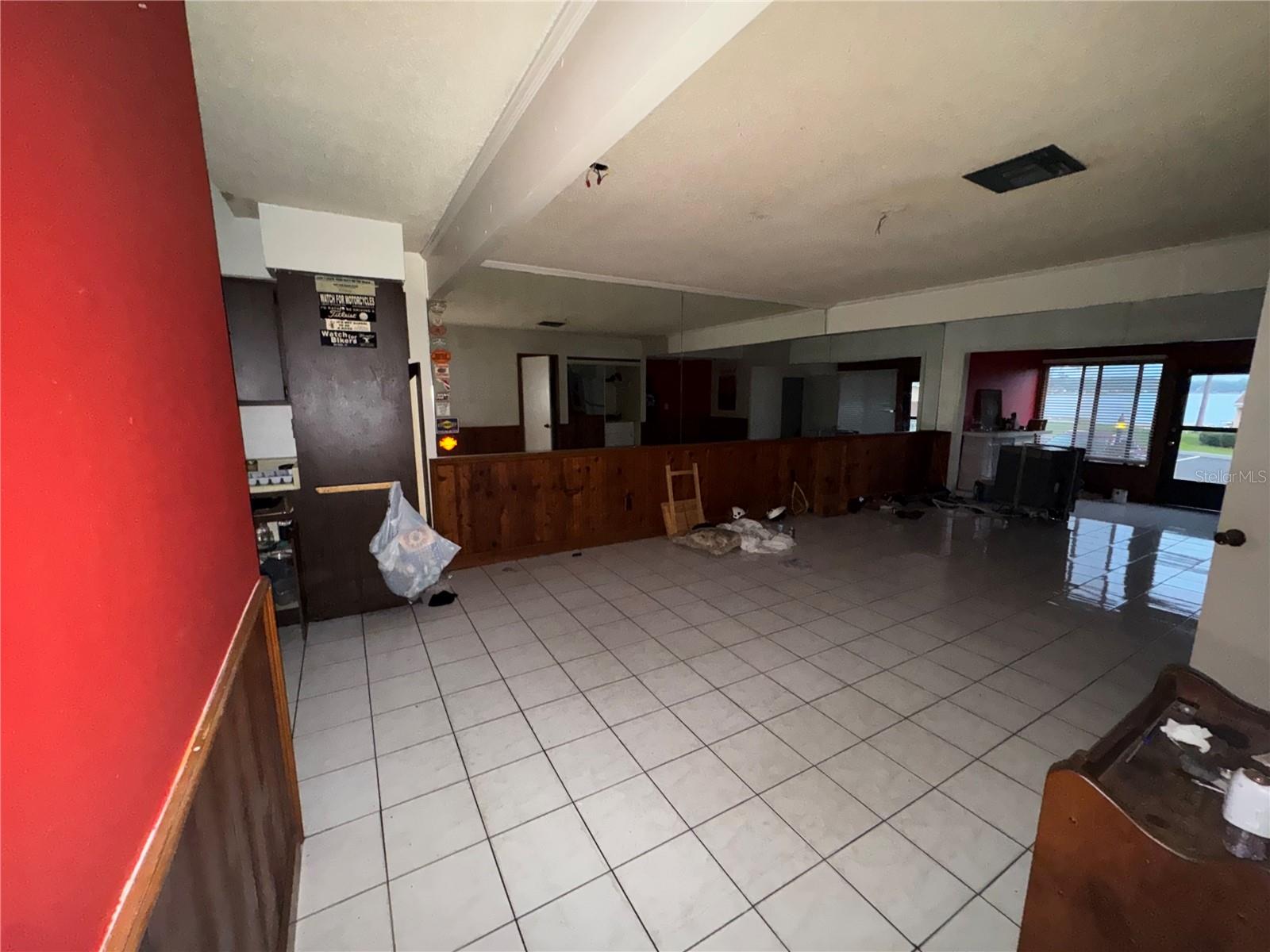 Image 11 of 15 For 11001 Sunset Harbor Road D21