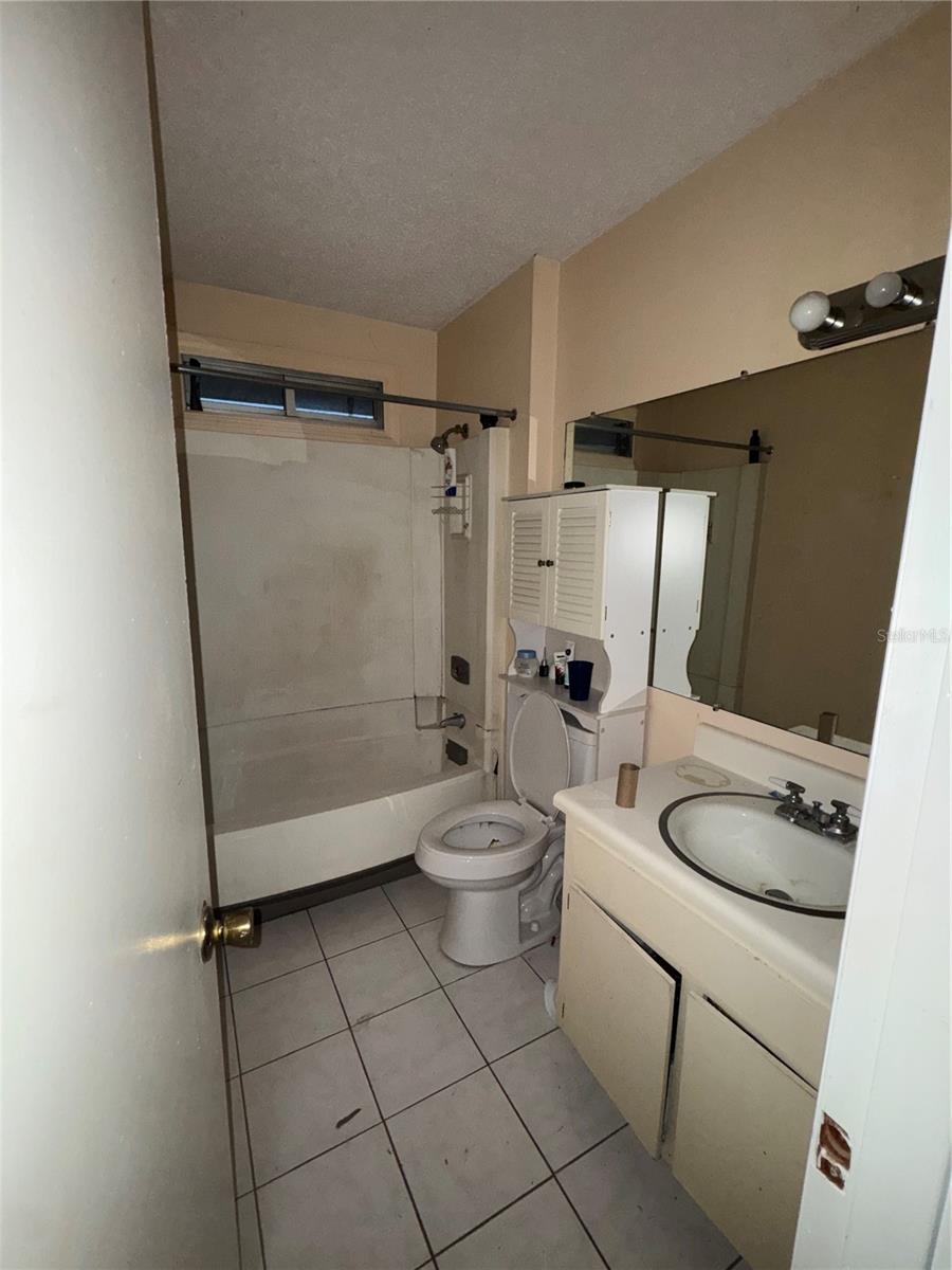 Image 15 of 15 For 11001 Sunset Harbor Road D21