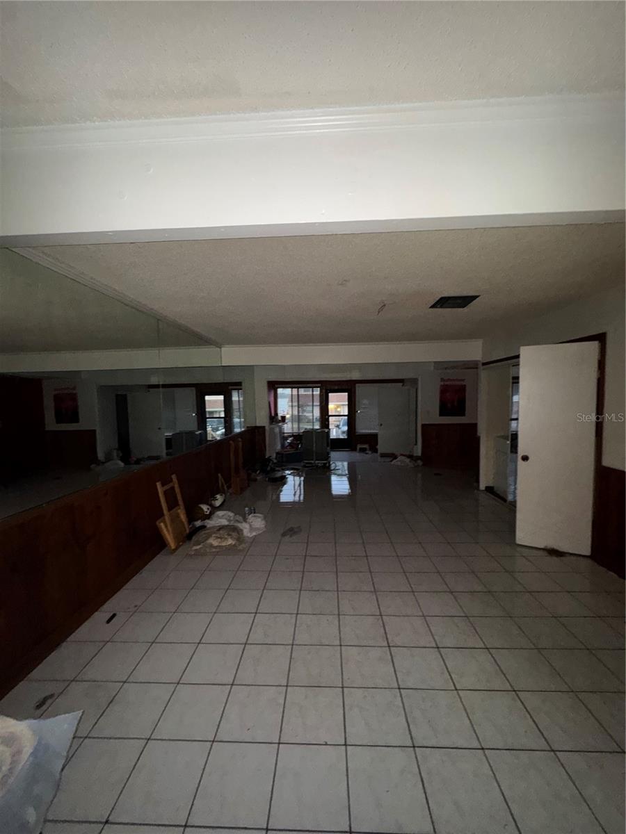 Image 4 of 15 For 11001 Sunset Harbor Road D21