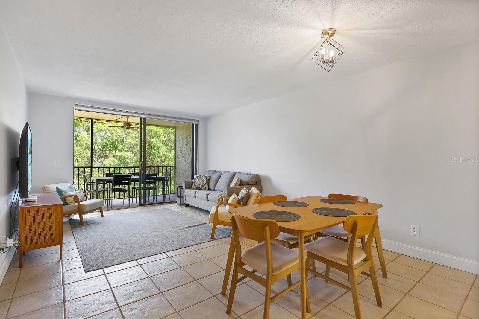 Image 7 of 33 For 1935 Gulf Of Mexico Drive G7-304