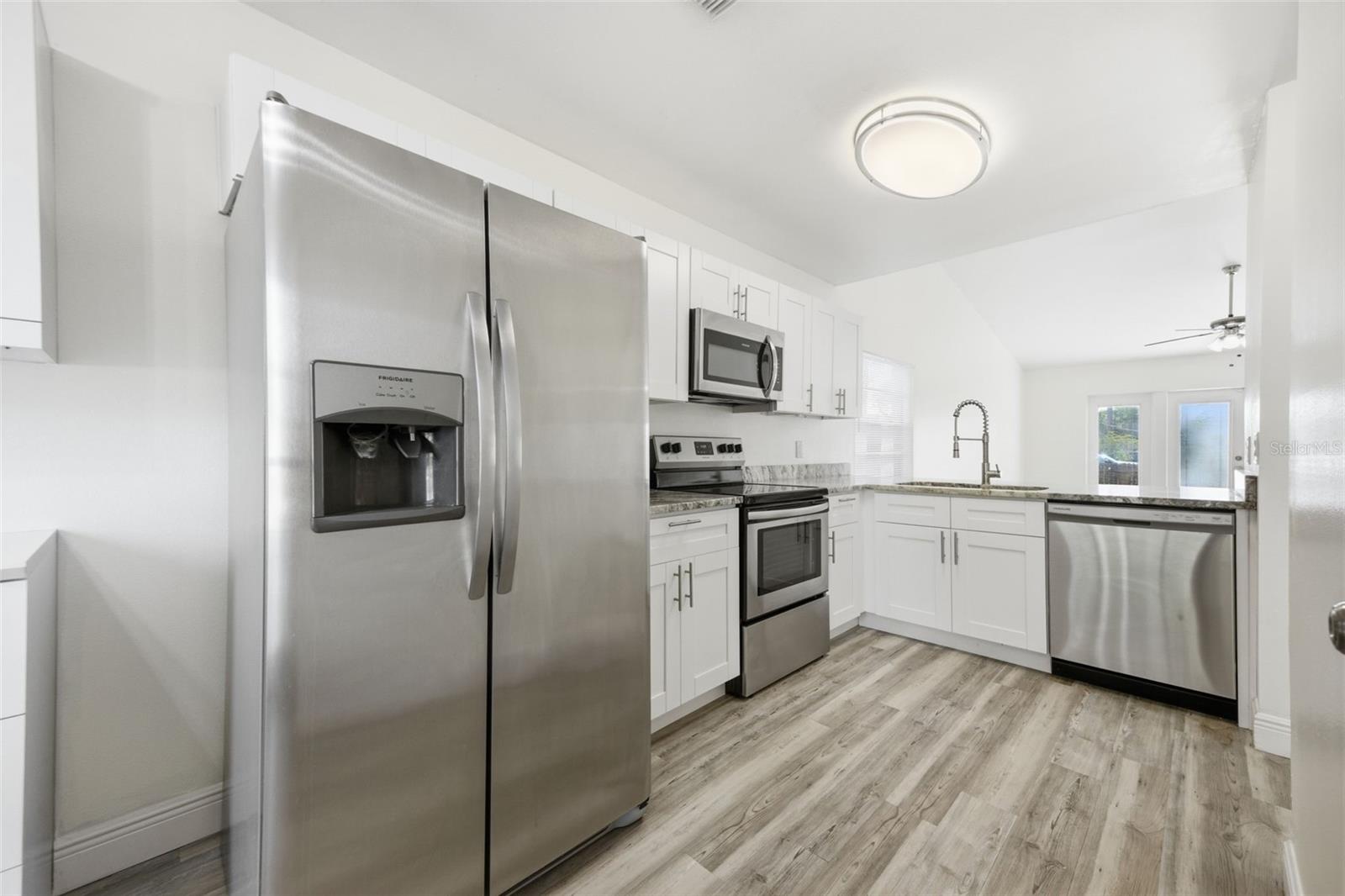 Image 9 of 32 For 3331 Marion Drive