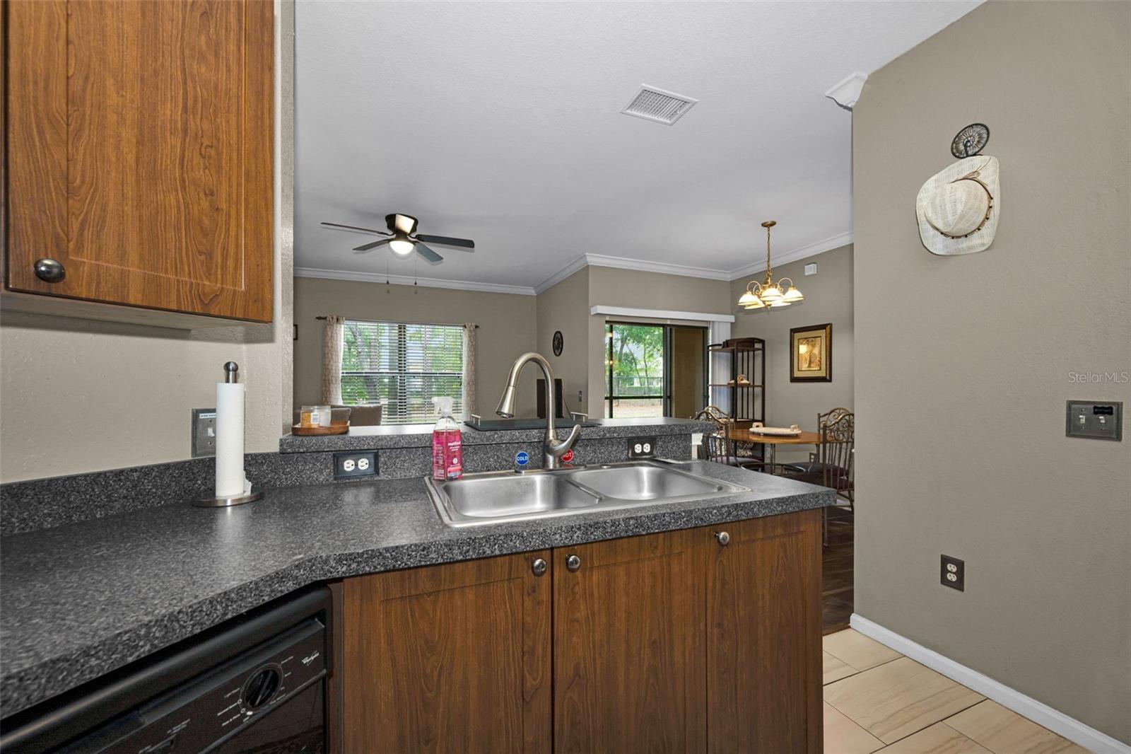 Image 14 of 54 For 2141 Portofino Place 28-281