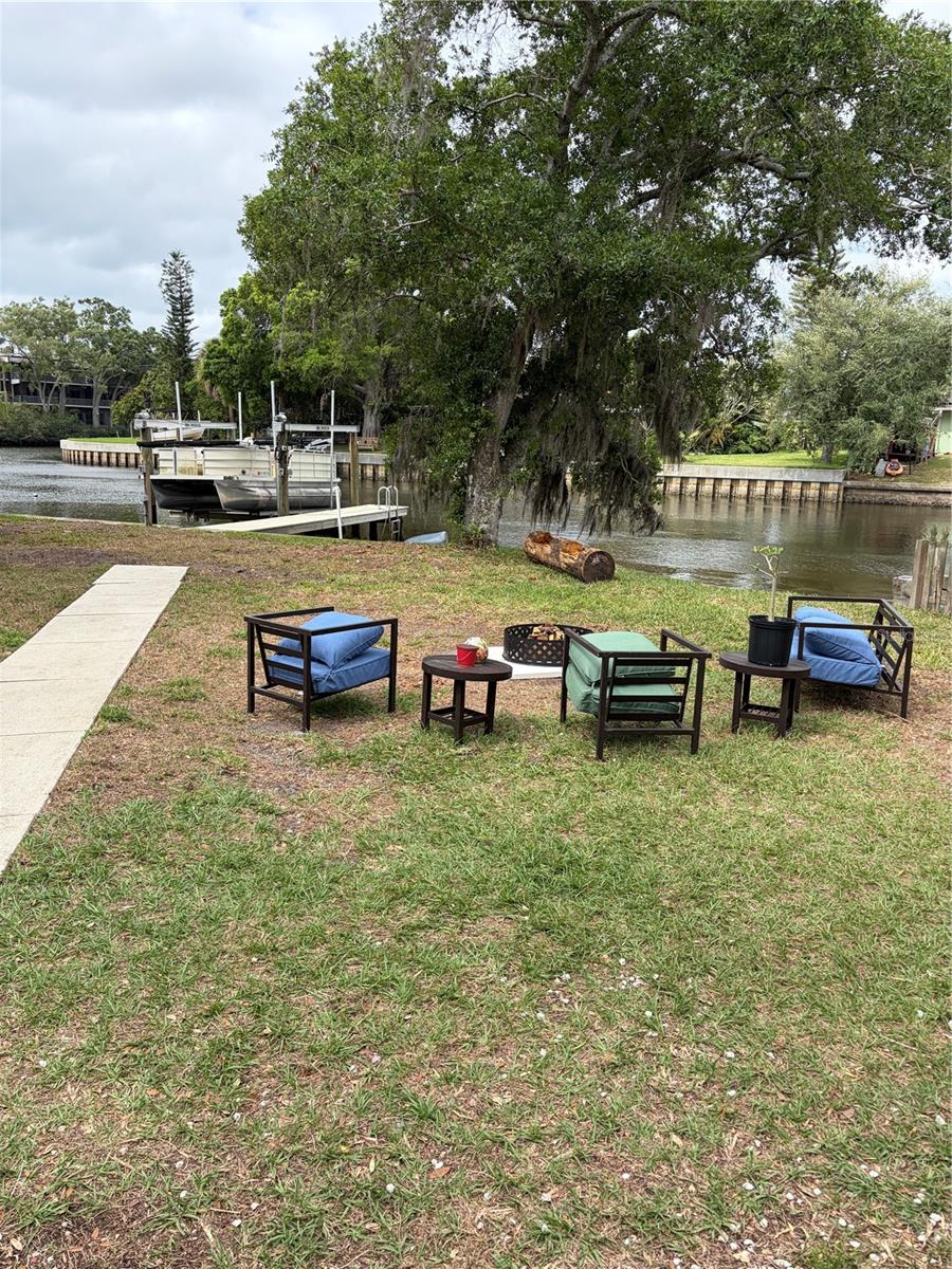 Listing photo id 37 for 8914 Memorial Highway