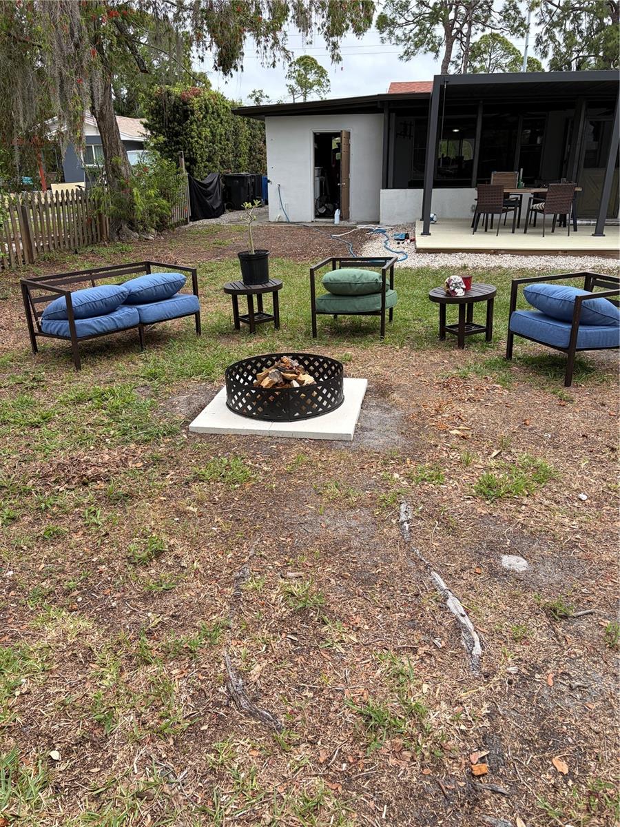 Listing photo id 39 for 8914 Memorial Highway