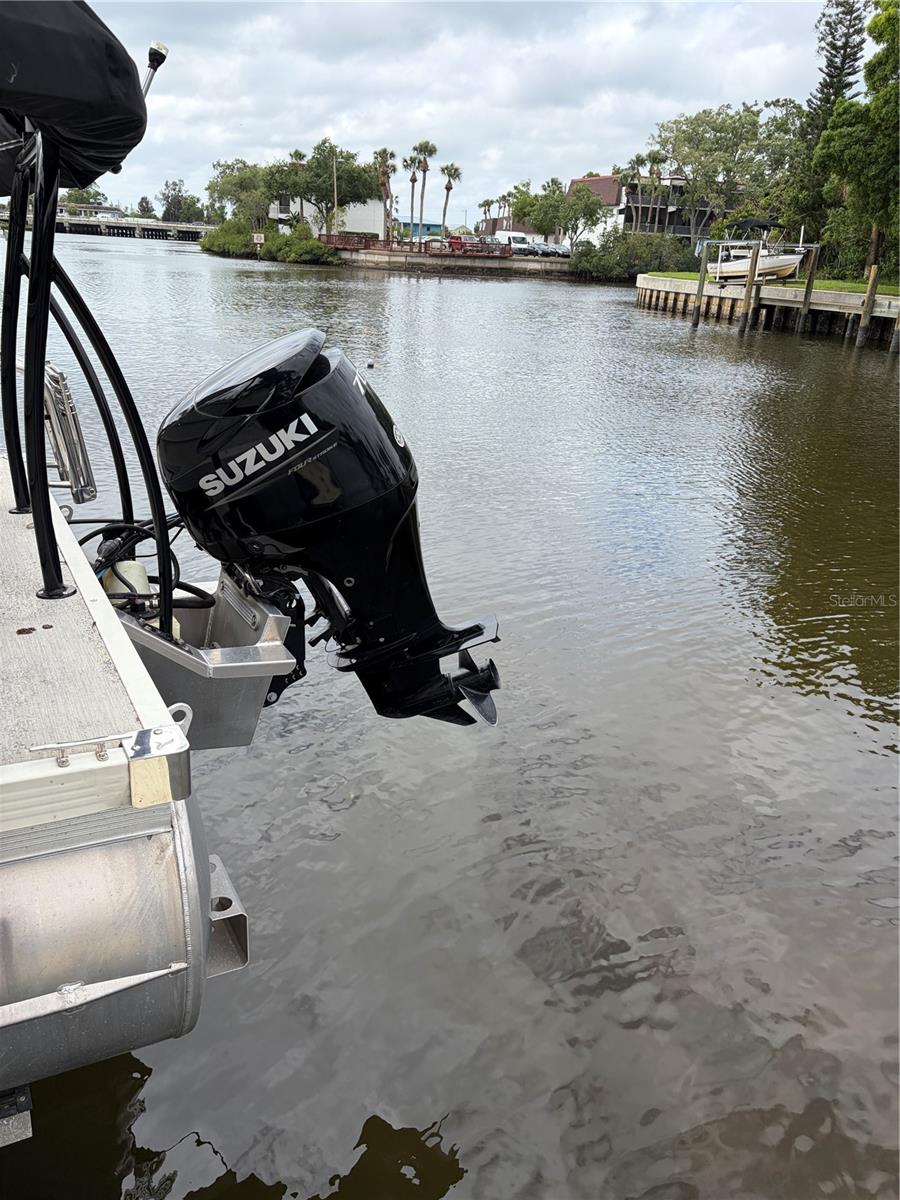 Listing photo id 48 for 8914 Memorial Highway