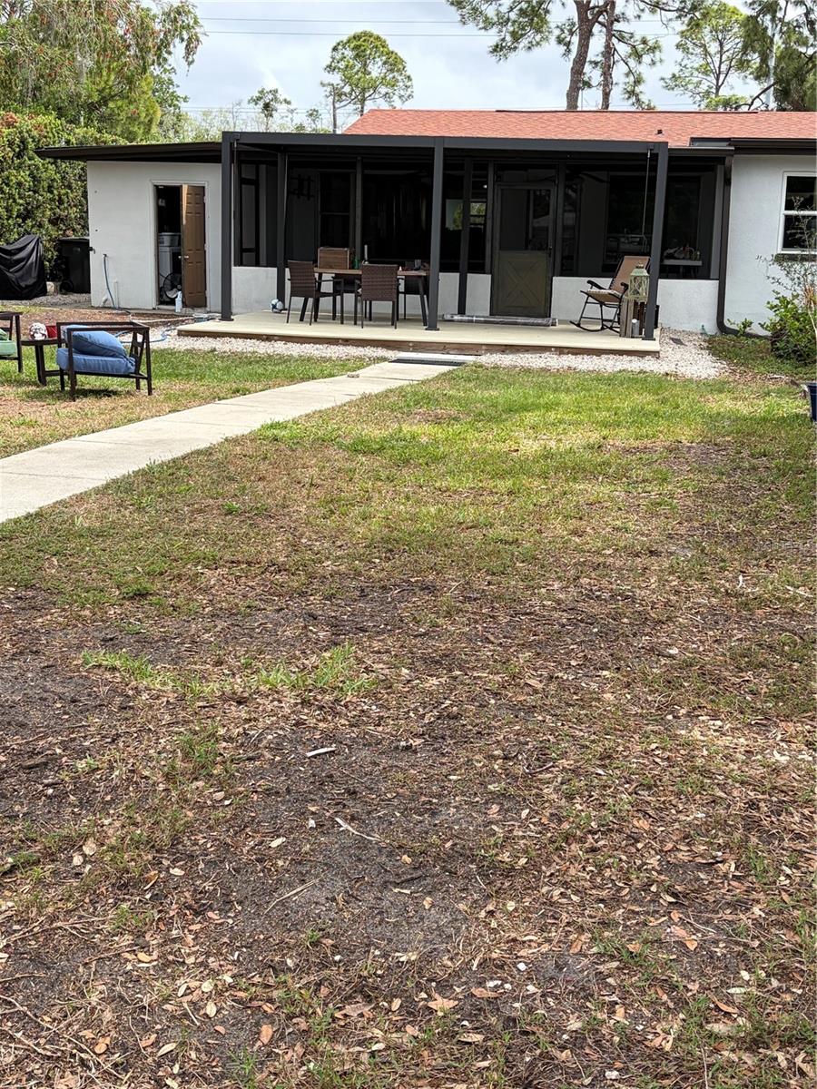 Listing photo id 53 for 8914 Memorial Highway