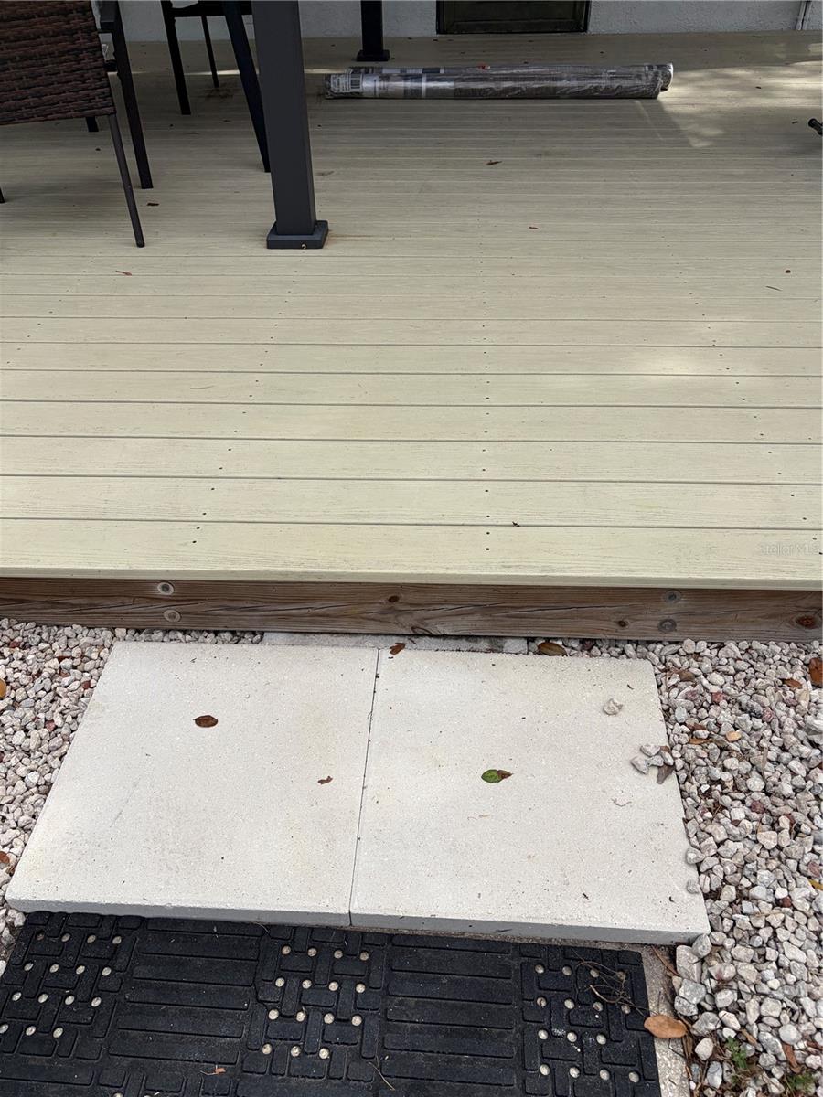 Listing photo id 54 for 8914 Memorial Highway