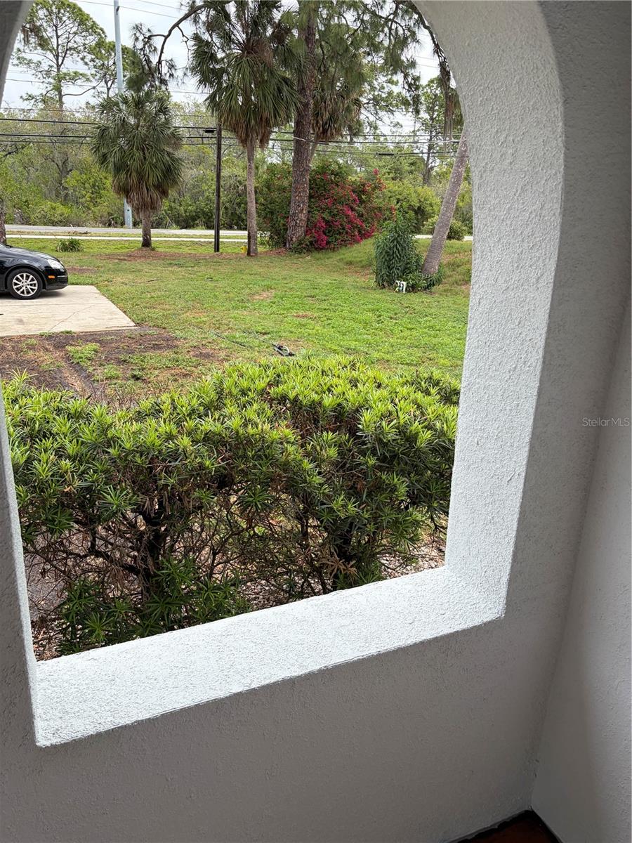 Listing photo id 4 for 8914 Memorial Highway