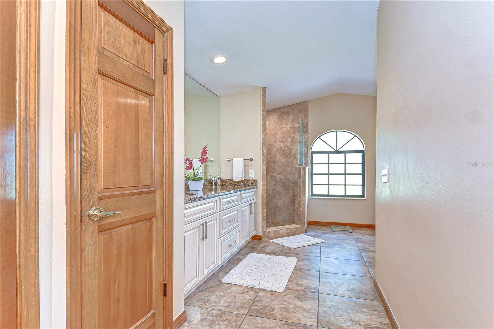 Image 18 of 38 For 709 Sportsman Park Drive